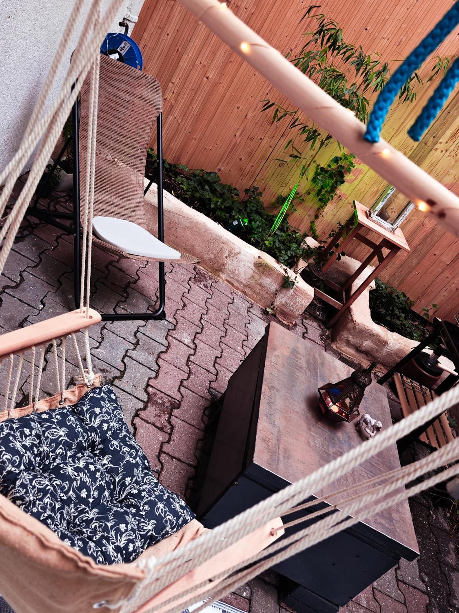Vintage Room With Garden View Bratislava Exterior foto